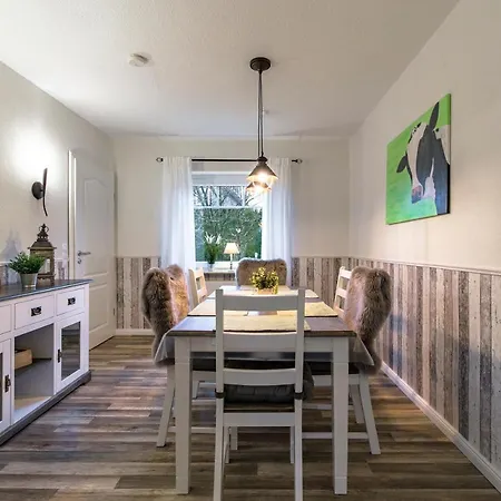 - Dorfperle Borstel (Sulfeld)